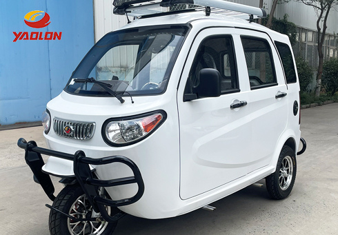 Luxury 200cc Auto-Clutch Tuk-Tuk: The Ultimate Enclosed Passenger 3-Wheeler!